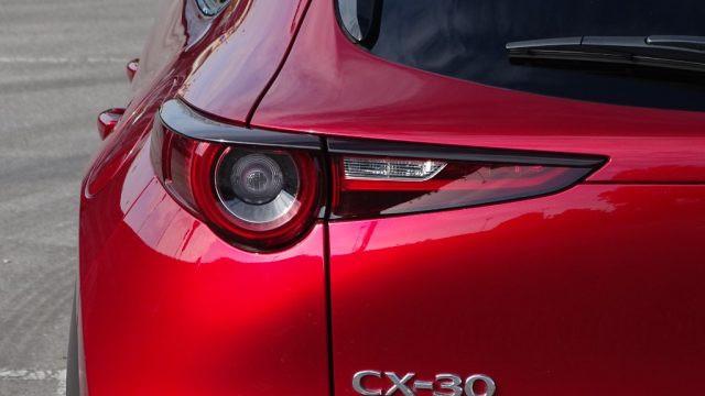 MAZDA CX-30 2.0L Skyactiv-X M Hybrid Exclusive, autom. Tetto.