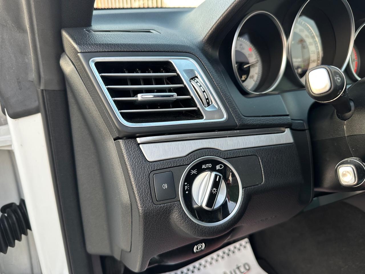 Mercedes Classe E AUT. 2.2 170CV Sport DA VETRINA