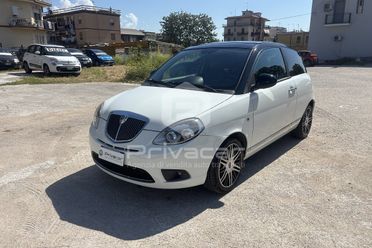 LANCIA Ypsilon 1.3 MJT 75 CV Versus