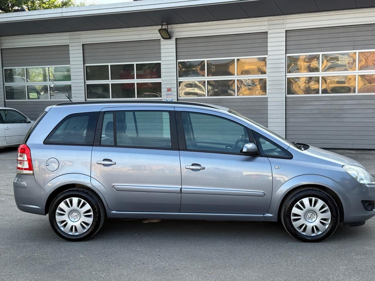 Opel Zafira 1.6 16V ecoM 94CV Cosmo