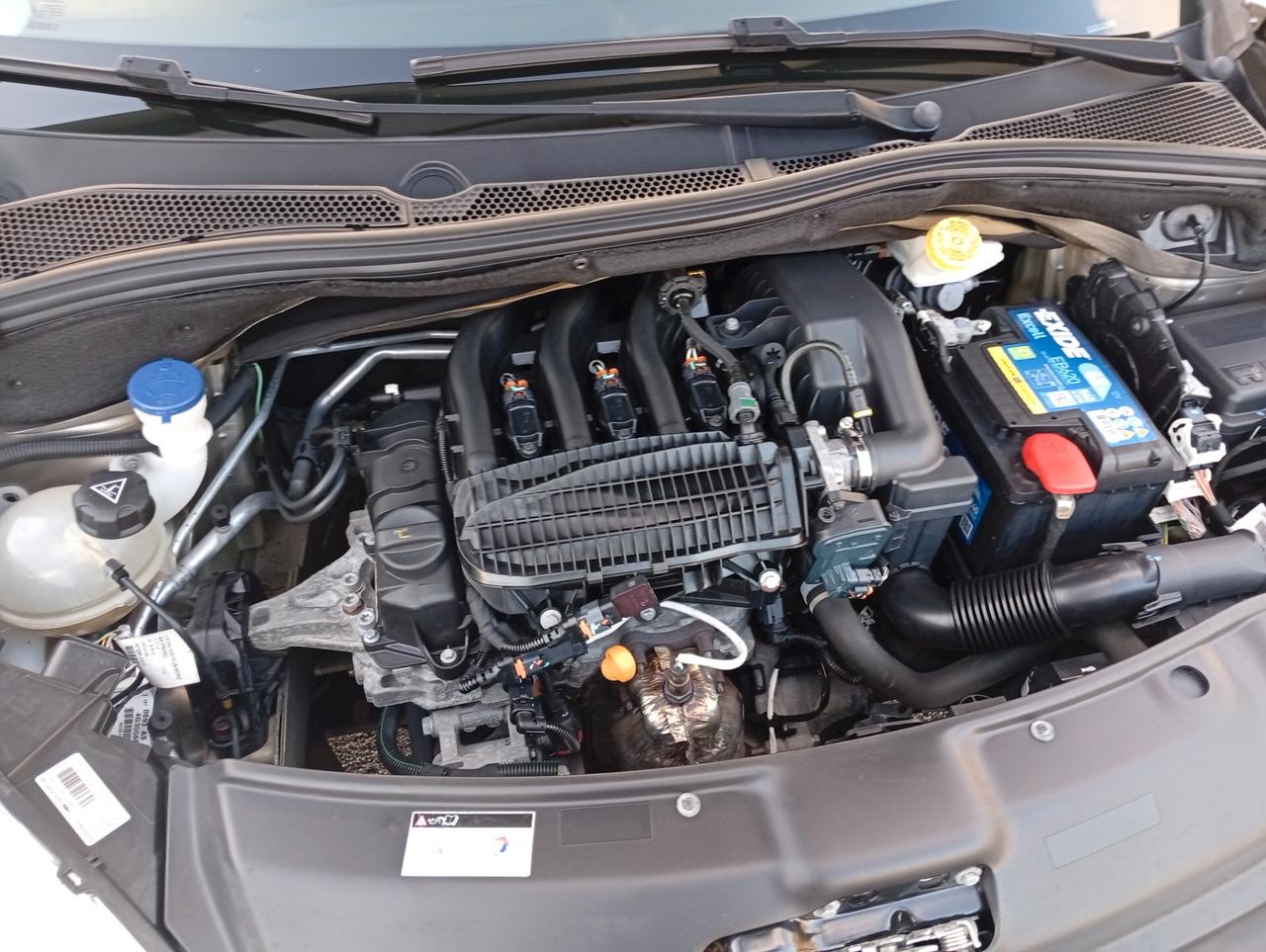 Peugeot 208 PureTech 82 5 porte Allure