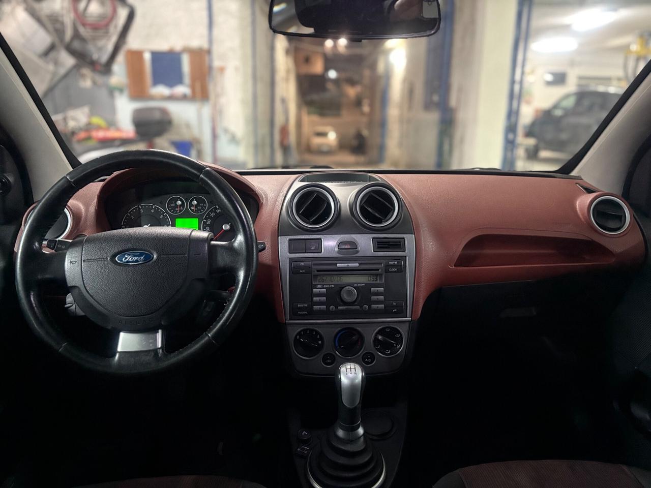 Ford Fiesta 1.2 GPL 5 porte