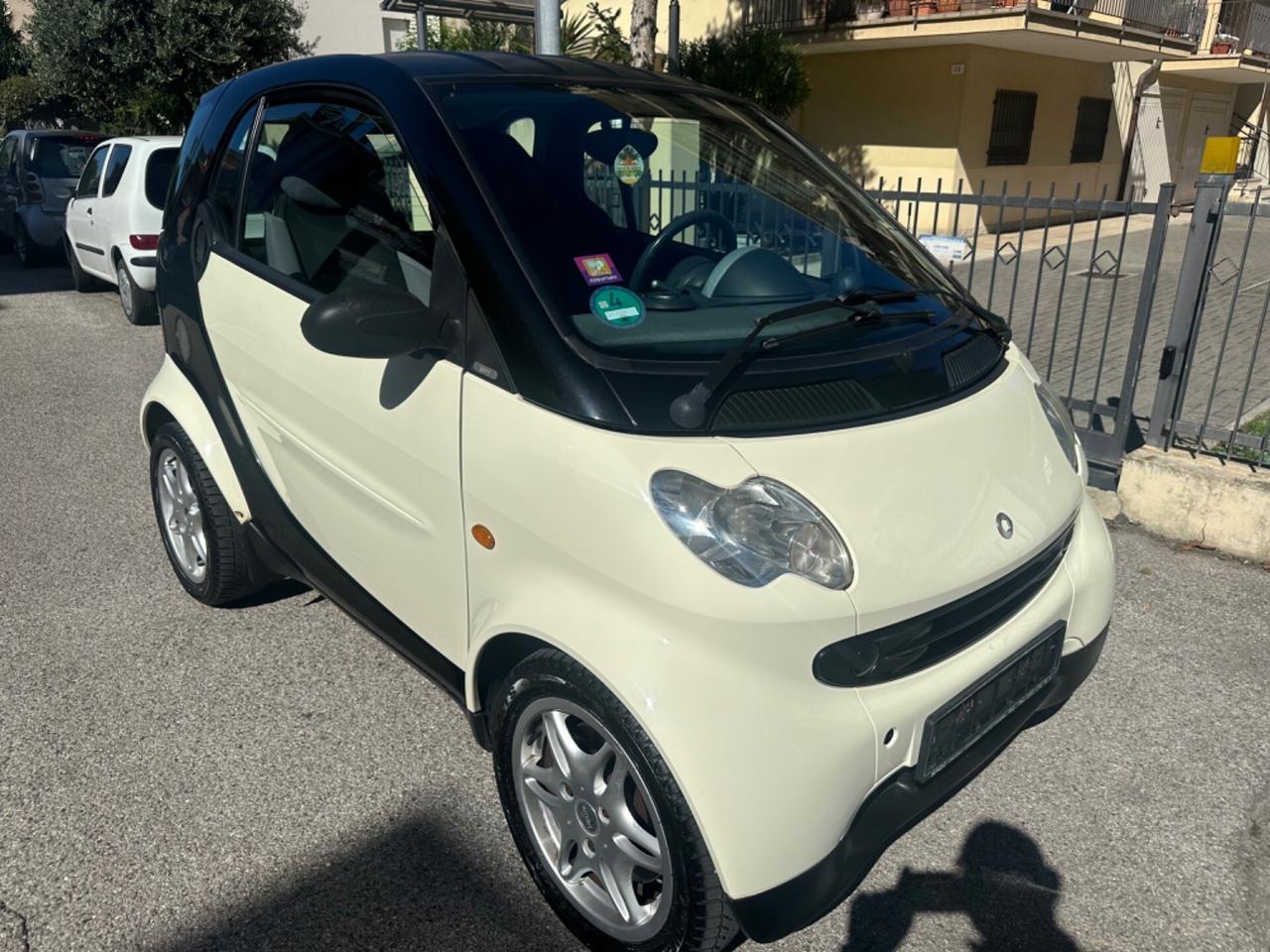 Smart ForTwo 800 coupé pure cdi