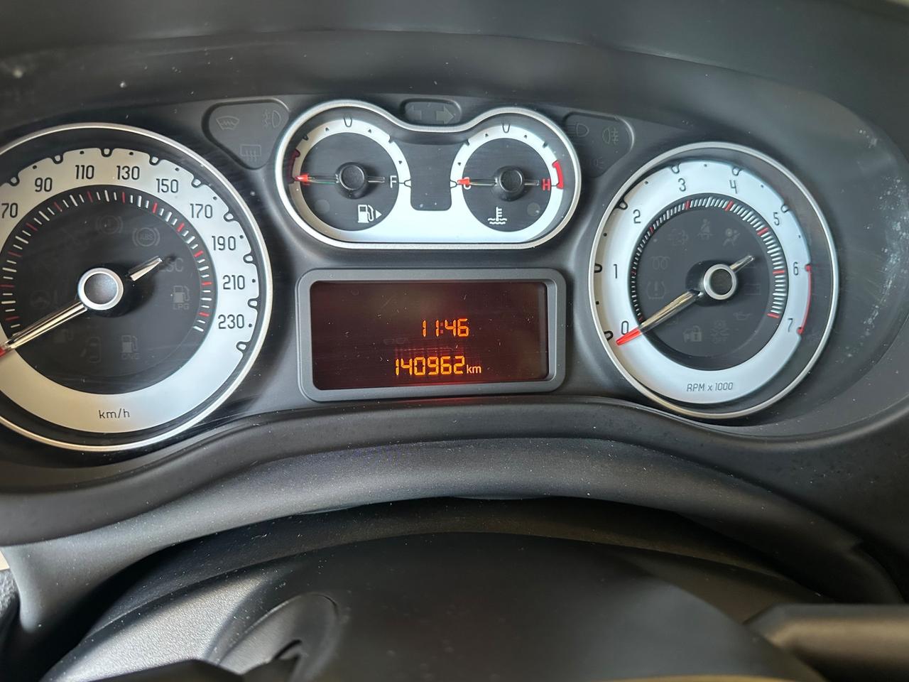 Fiat 500L benz. 140.000km