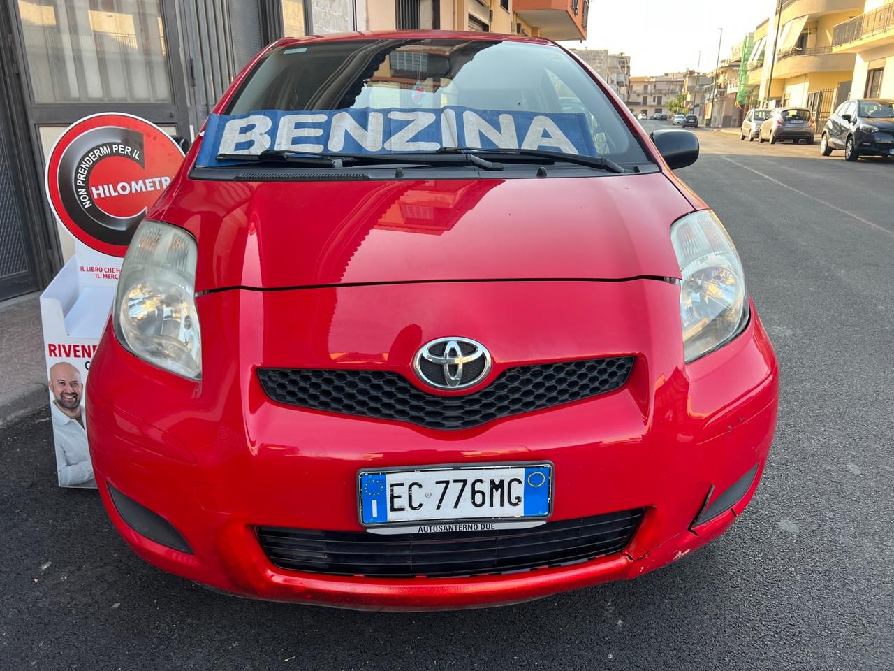 Toyota Yaris 1.0 Benzina Anno 2011