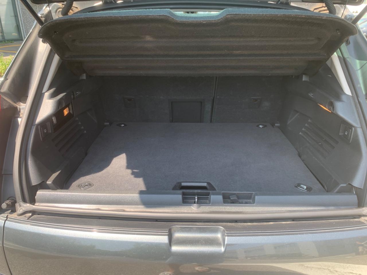 Peugeot 3008 1.6 HDi 115CV Business