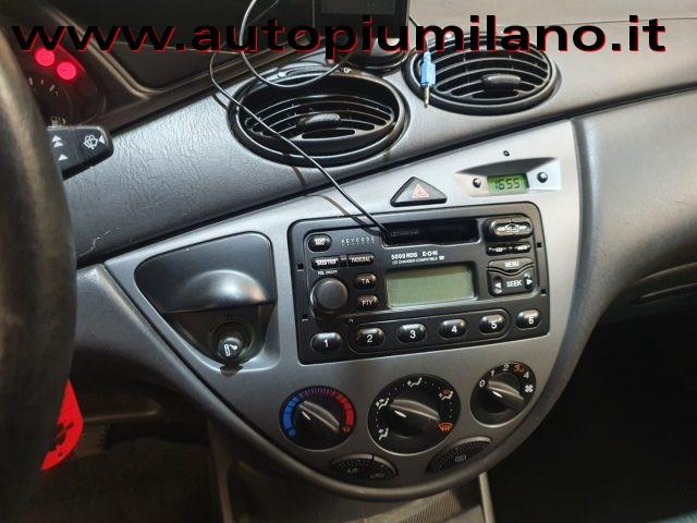 FORD Focus 1.6i 16V cat SW Ambiente