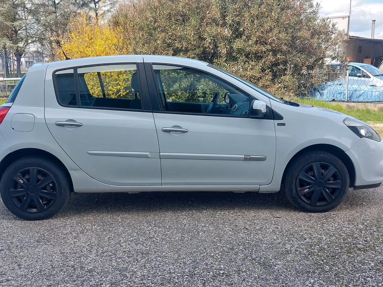 Renault Clio 1.2 16V 5 porte GPL Dynamique