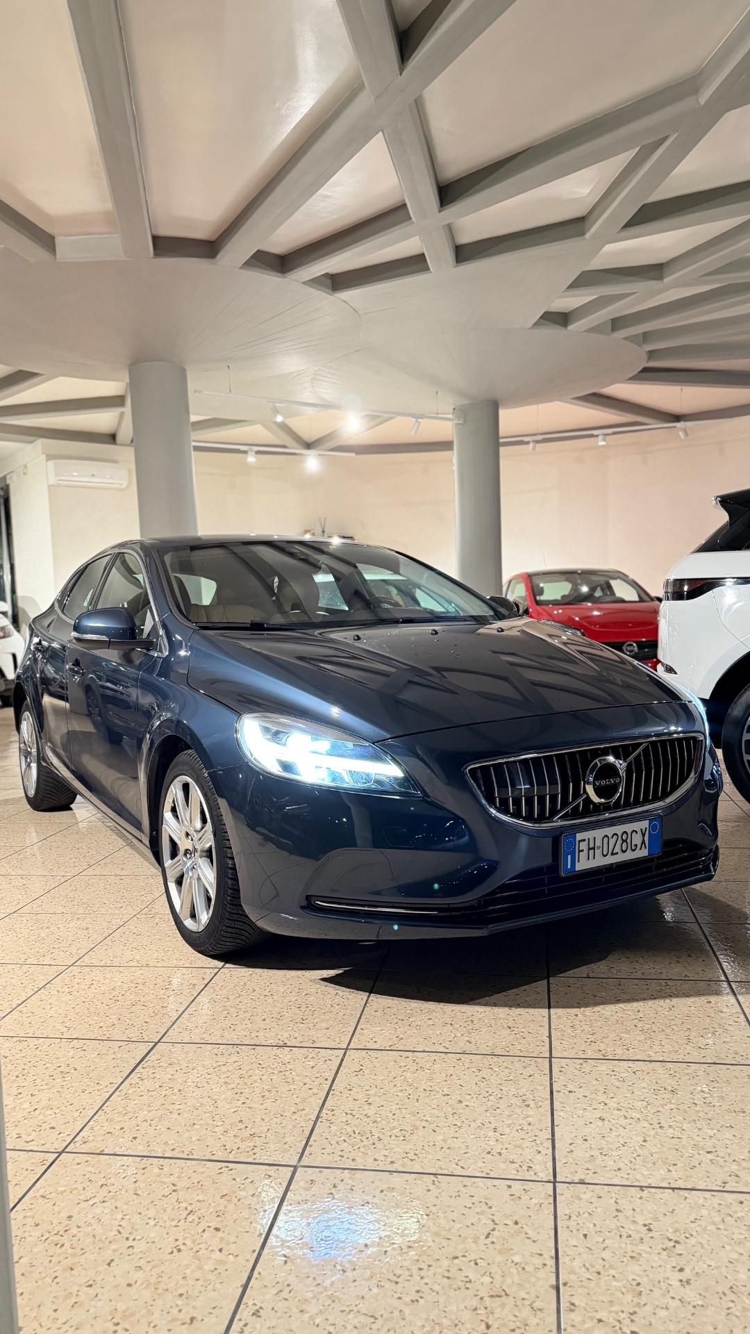 Volvo V40 D2 Geartronic R-design