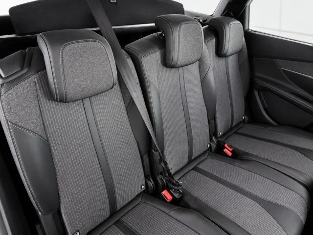 PEUGEOT 5008 BlueHDi 130 S&S EAT8 GT 7 posti !!!!!