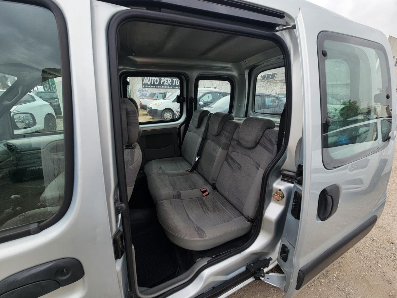 Renault Kangoo 1.5 dCi/82CV 5p