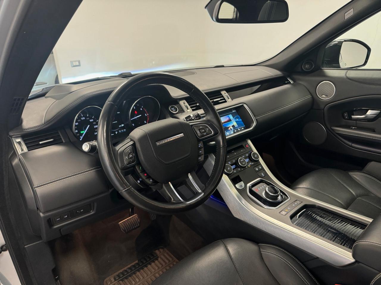 Land Rover Range Evoque 2.0 TD4 180 CV 5p. Autobiography