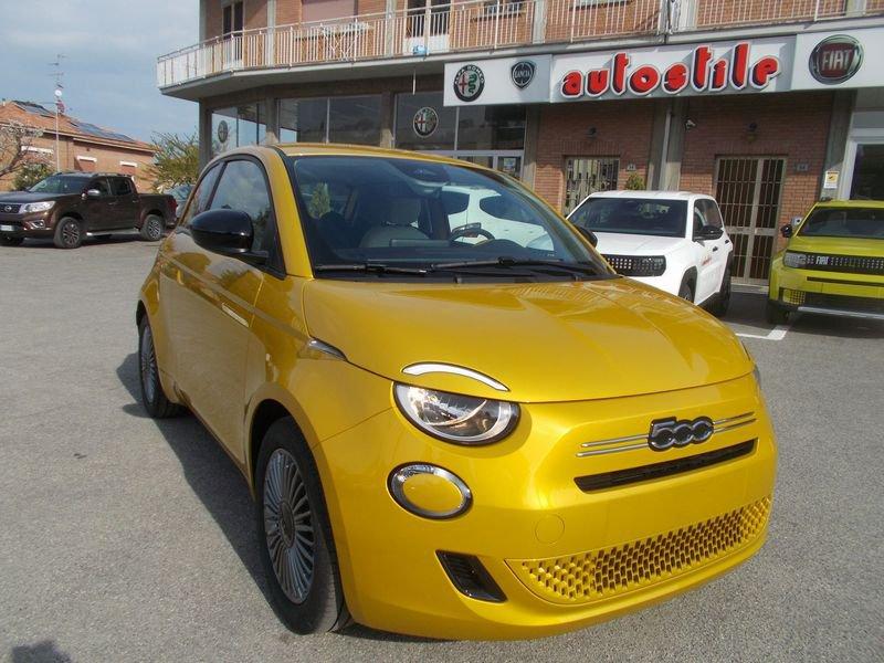 FIAT 500 Hybrid Hybrid Icon 338.7575187 MASSARI MARCO PRONTA IN SEDE