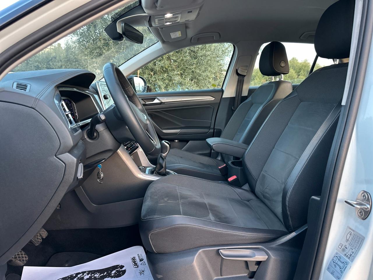 Volkswagen T-Roc 1.0 TSI R-Line PARI AL NUOVO