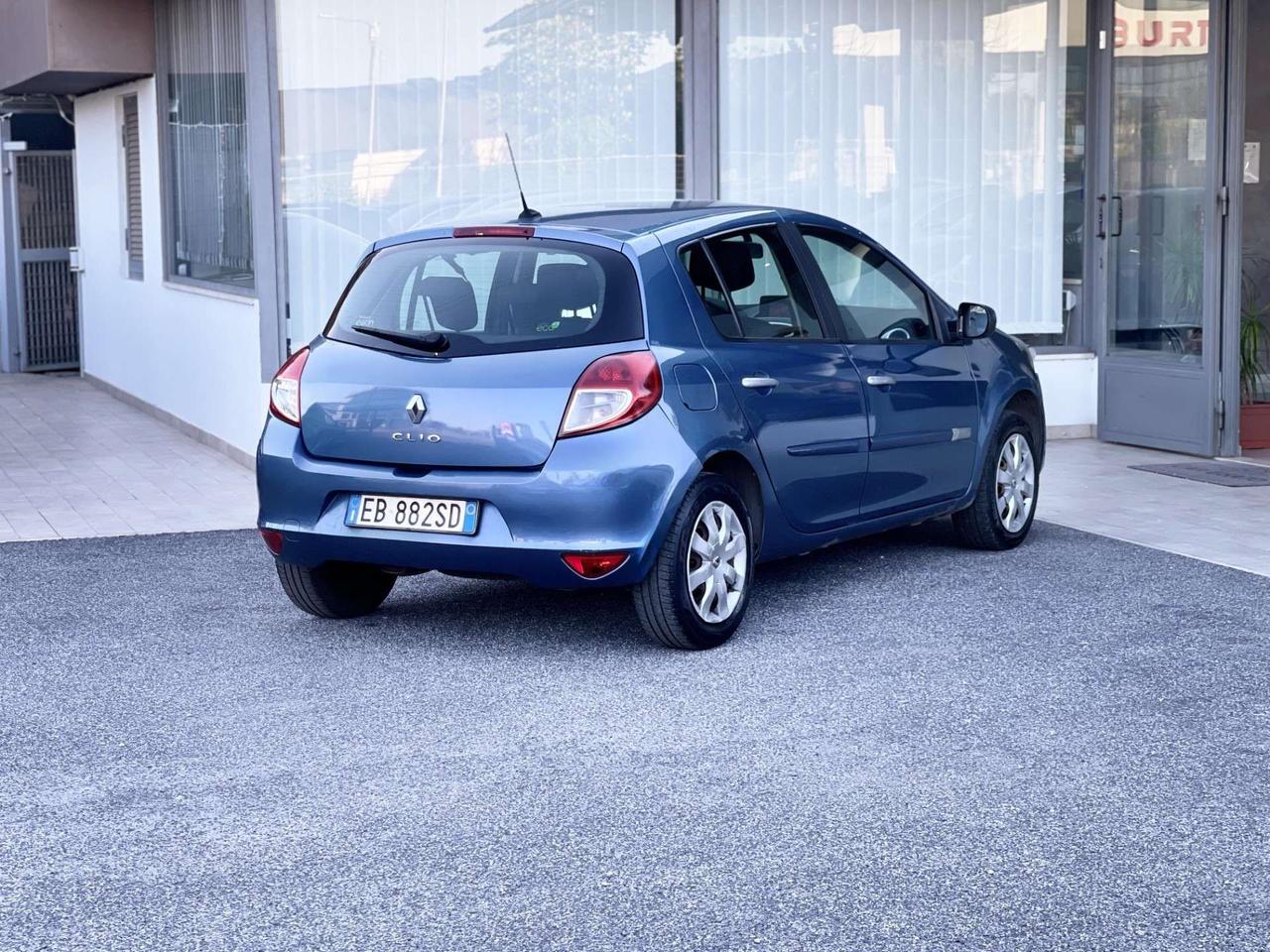 Renault Clio 1.2 Benzina 75CV E4 Neo - 2010
