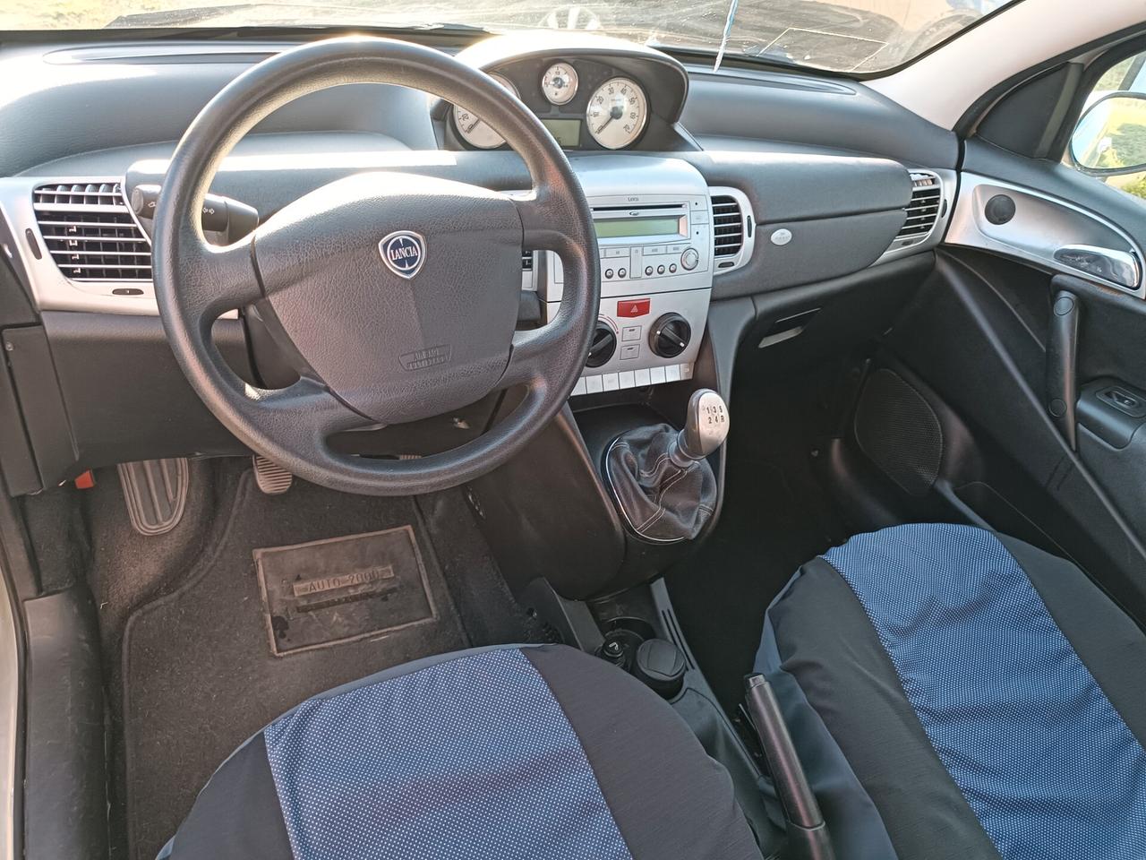 Lancia Ypsilon 1.2 Argento