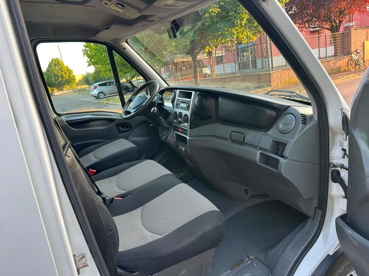 Iveco Daily 29L14 9 posti
