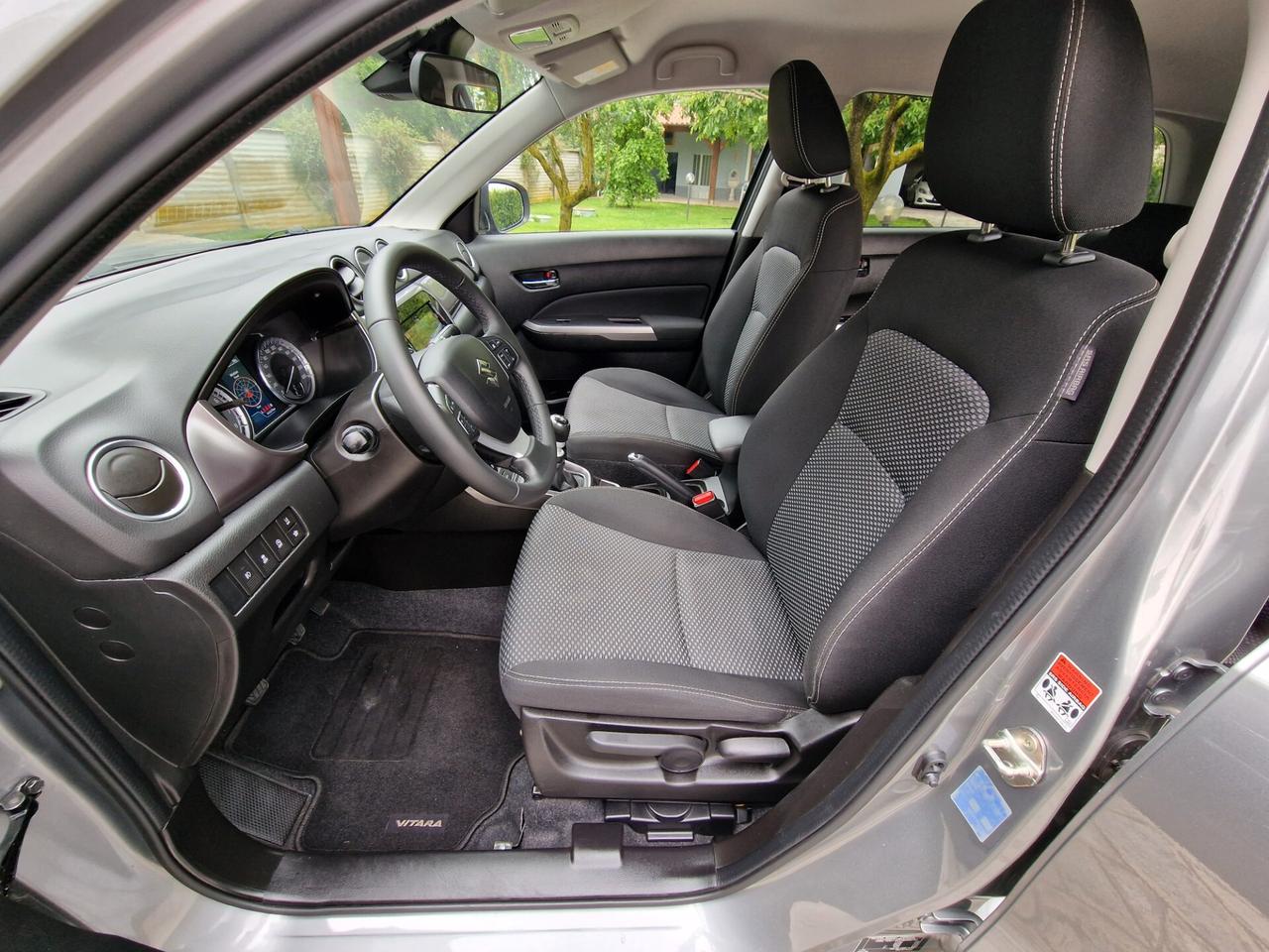 Suzuki Vitara 1.4 Hybrid Top