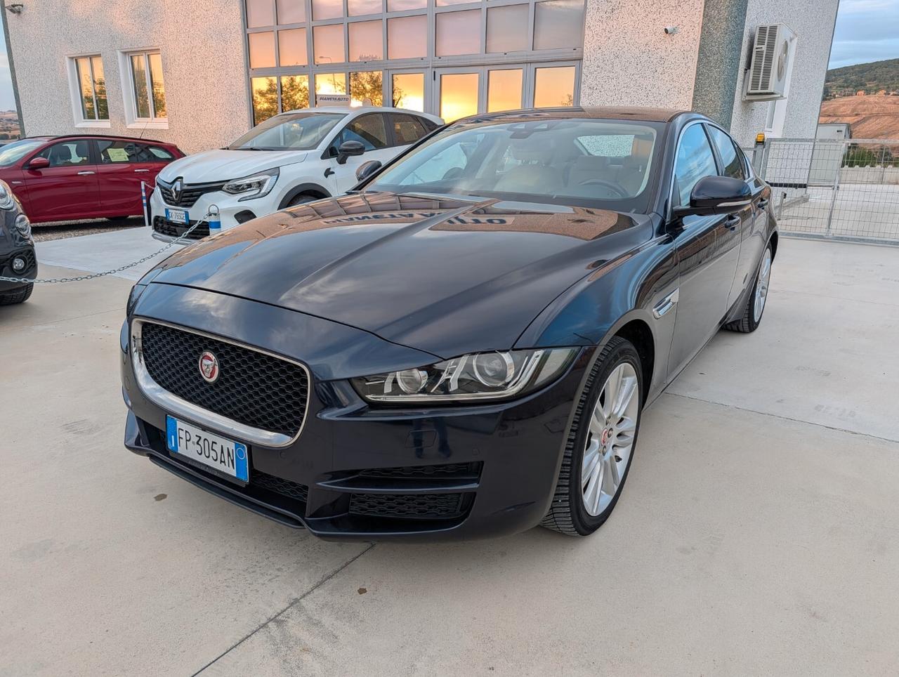 Jaguar XE 2.0 D 180 CV aut. Prestige