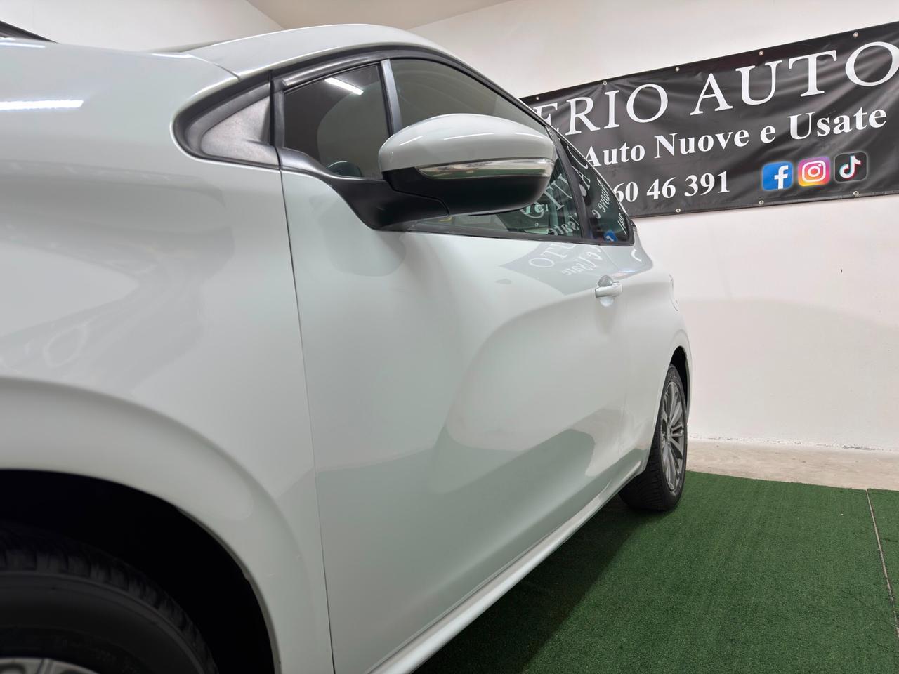 Peugeot 208 BlueHDi 75 3 porte Allure