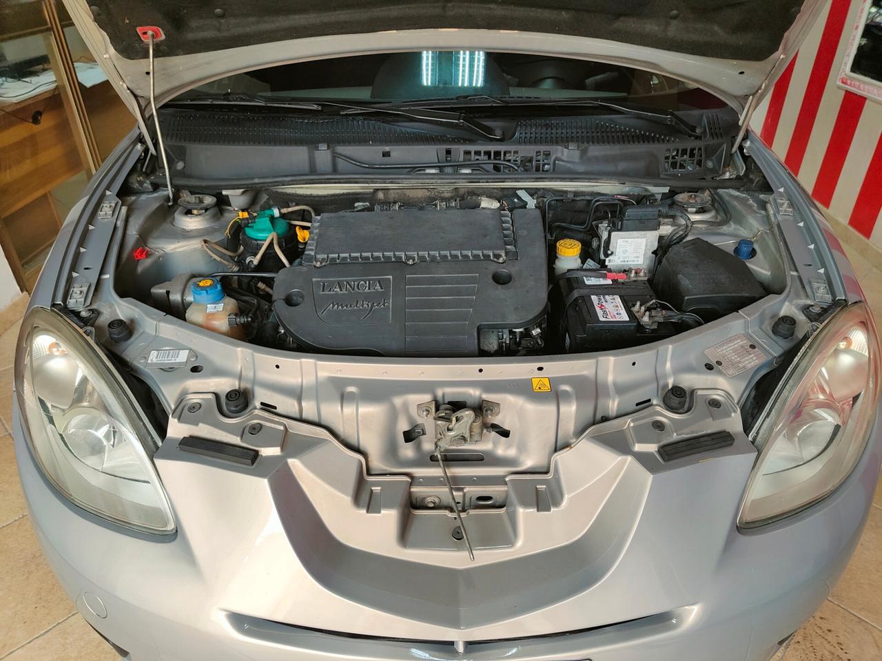 LANCIA YPSILON 1.3 MJT 75 CV - 2009