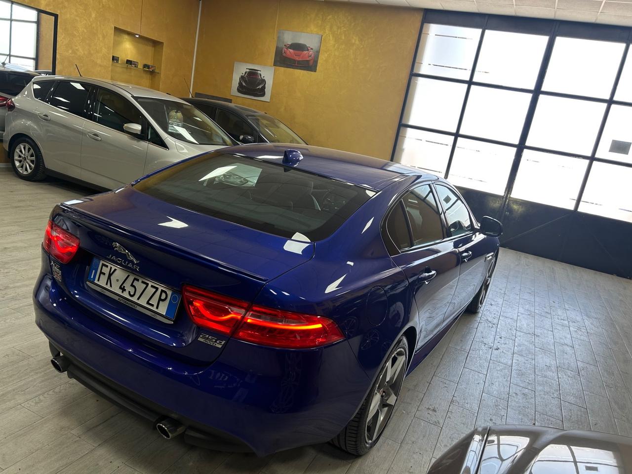JAGUAR XE 2.0 D 240 cv R-SPORT “FULL FULL”-2017