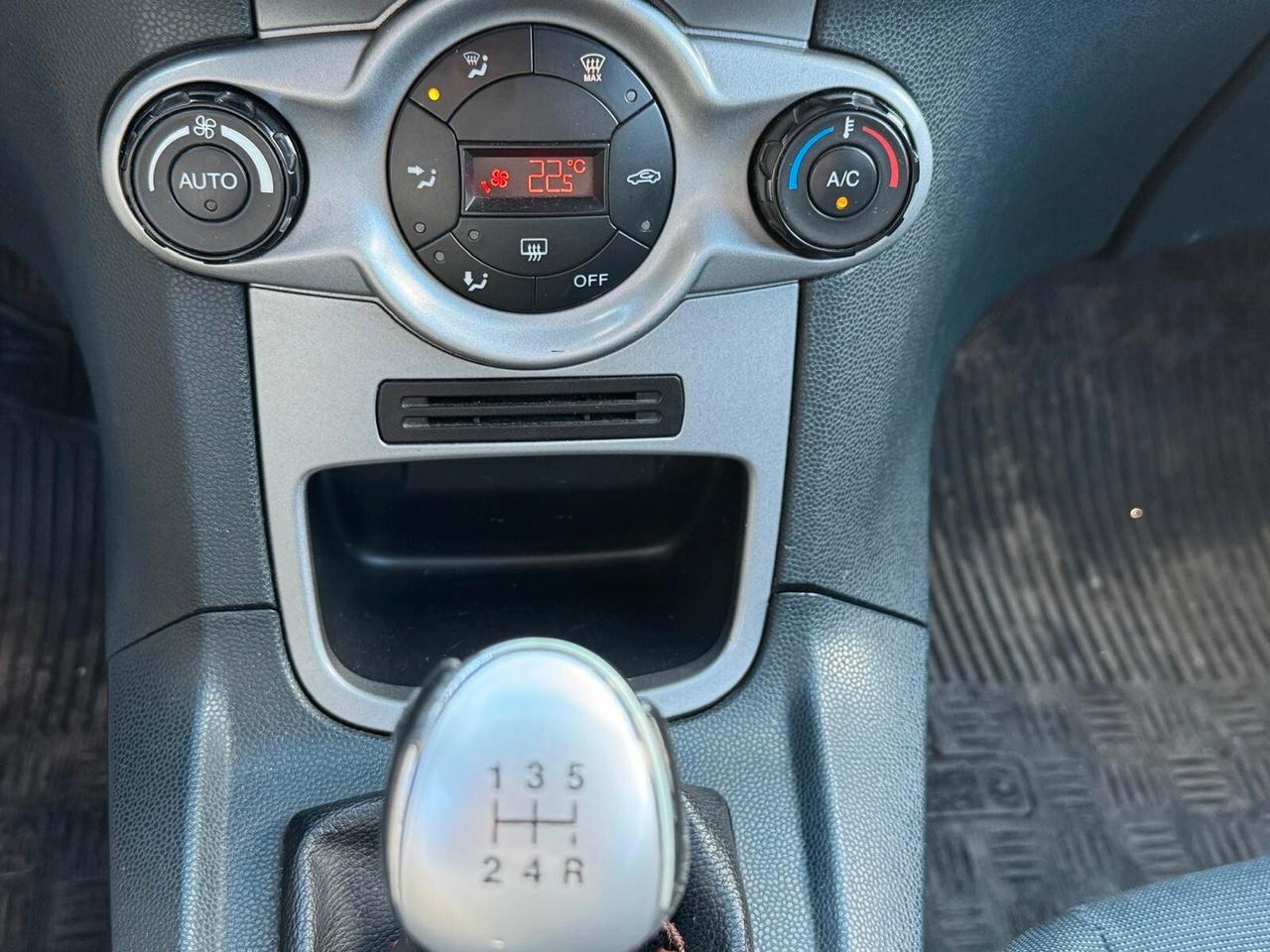 Ford Fiesta 1.6 TDCi 90CV 5 porte DPF Titanium 2009