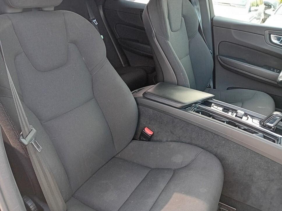 Volvo XC60 B4 (d) AWD Geartronic Momentum Pro