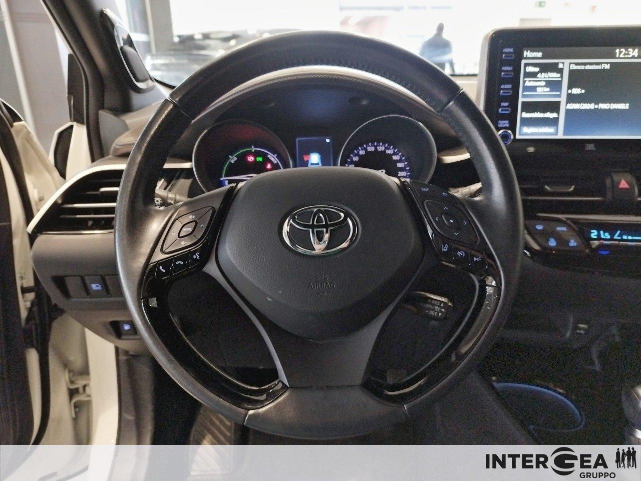 TOYOTA C-HR 1.8h Lounge e-cvt