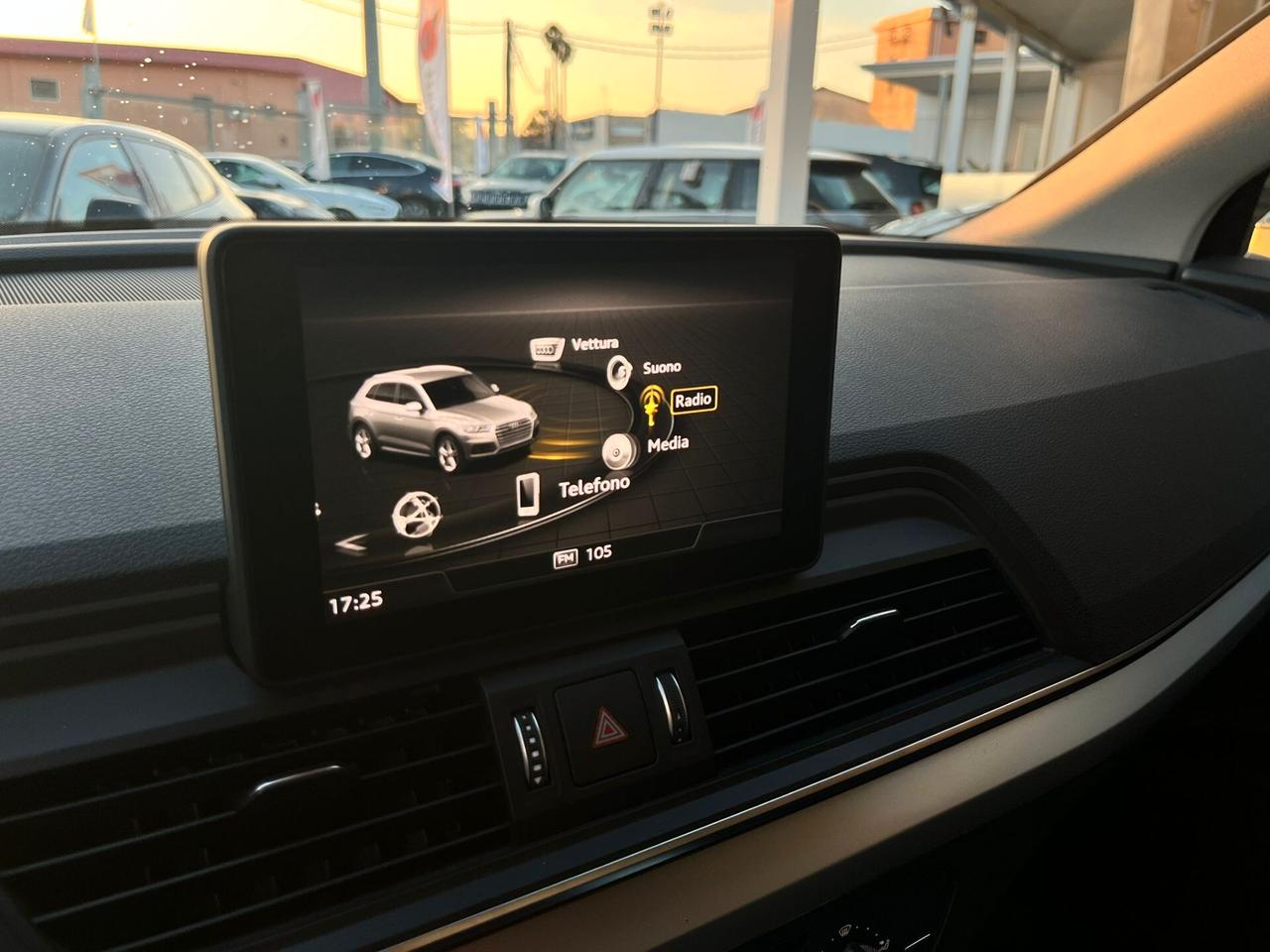 Audi Q5 2.0 TDI 150 CV Business