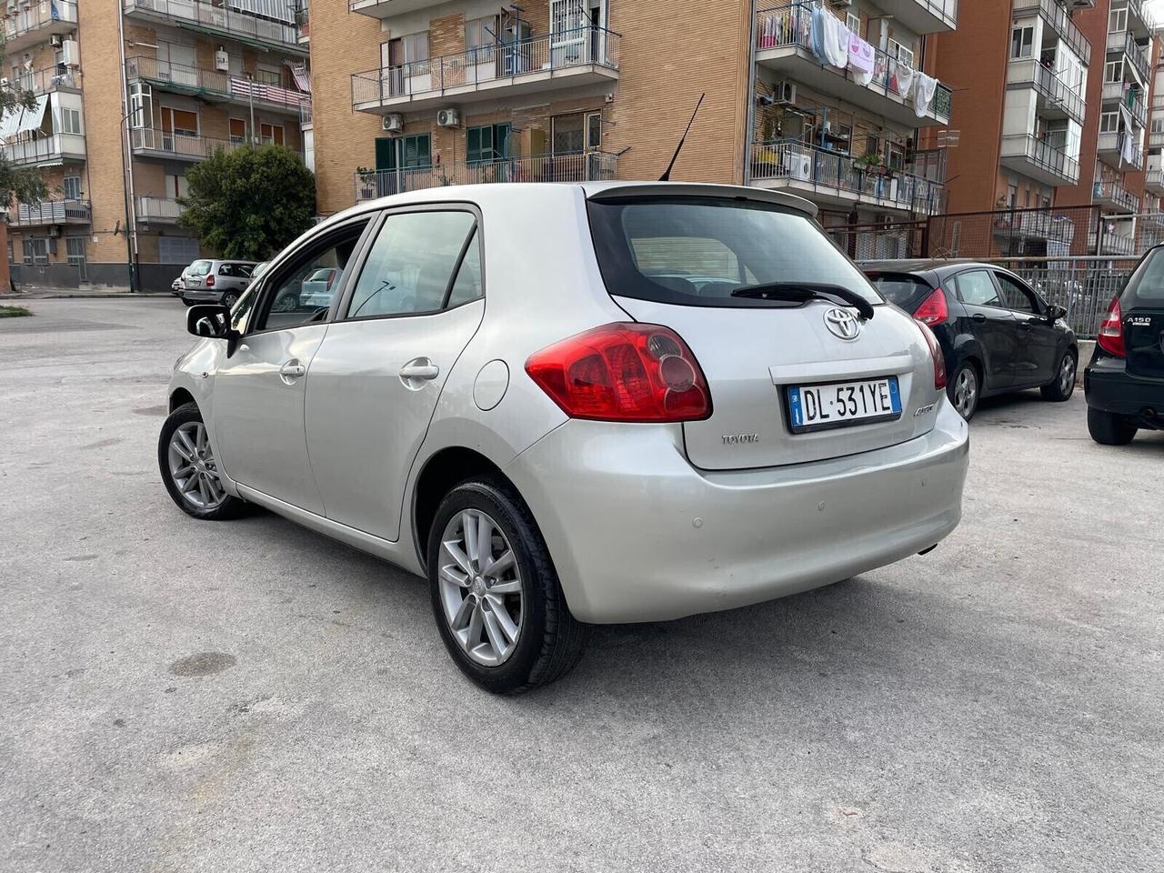 Toyota Auris 2.0 DIESEL 5 porte IN OTTIME CONDIZIONI