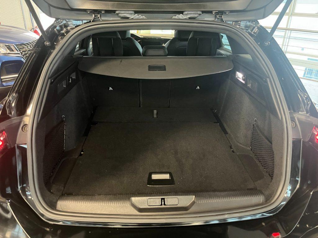 PEUGEOT 308 BlueHDi 130 S&S EAT8 SW GT