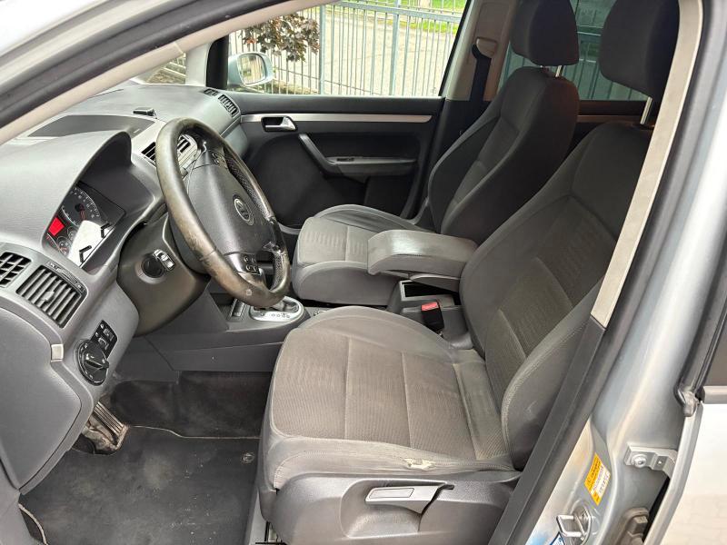 Volkswagen Touran 2.0 tdi Highline dsg 7 POSTI OK NEOPATENTATO