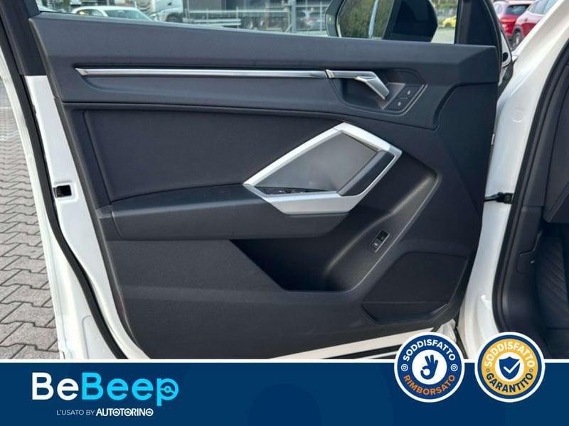 Audi Q3 35 2.0 TDI IDENTITY BLACK S-TRONIC