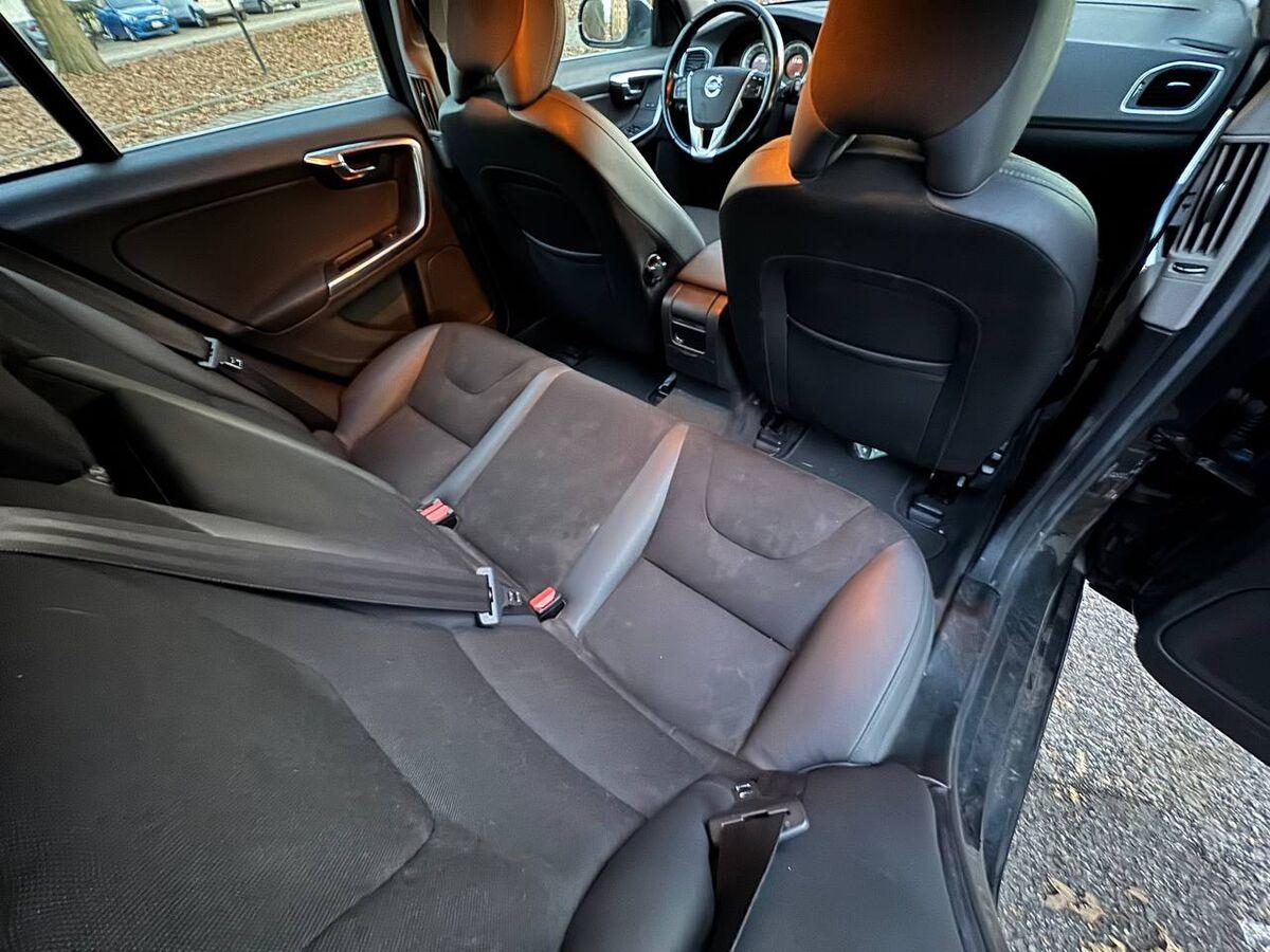 Volvo V60 V60 2.0 D4 ved (d3) Momentum geartronic