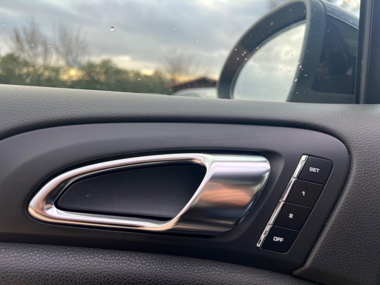 Porsche Cayenne 3.0 Diesel FULL OPTIONAL PERMUTE RATE GARANZIA