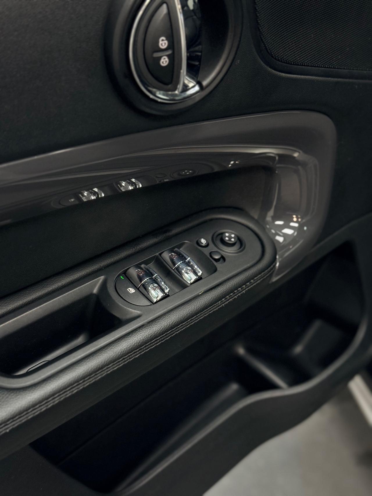 Mini Cooper 2.0 SD Countryman 190cv Hype ALL4 Aut 03/2017 Euro 6B