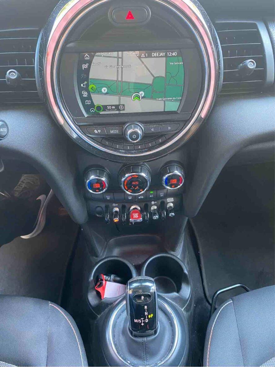 Mini 1.5 Cooper D 5 porte AUTOM. NAVY CARPLAY PREZZO REALE
