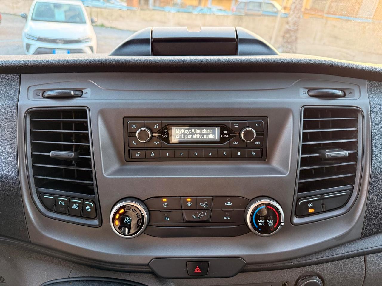 Ford Transit 330 2.0TDCi EcoBlue L2 H2 130 CV