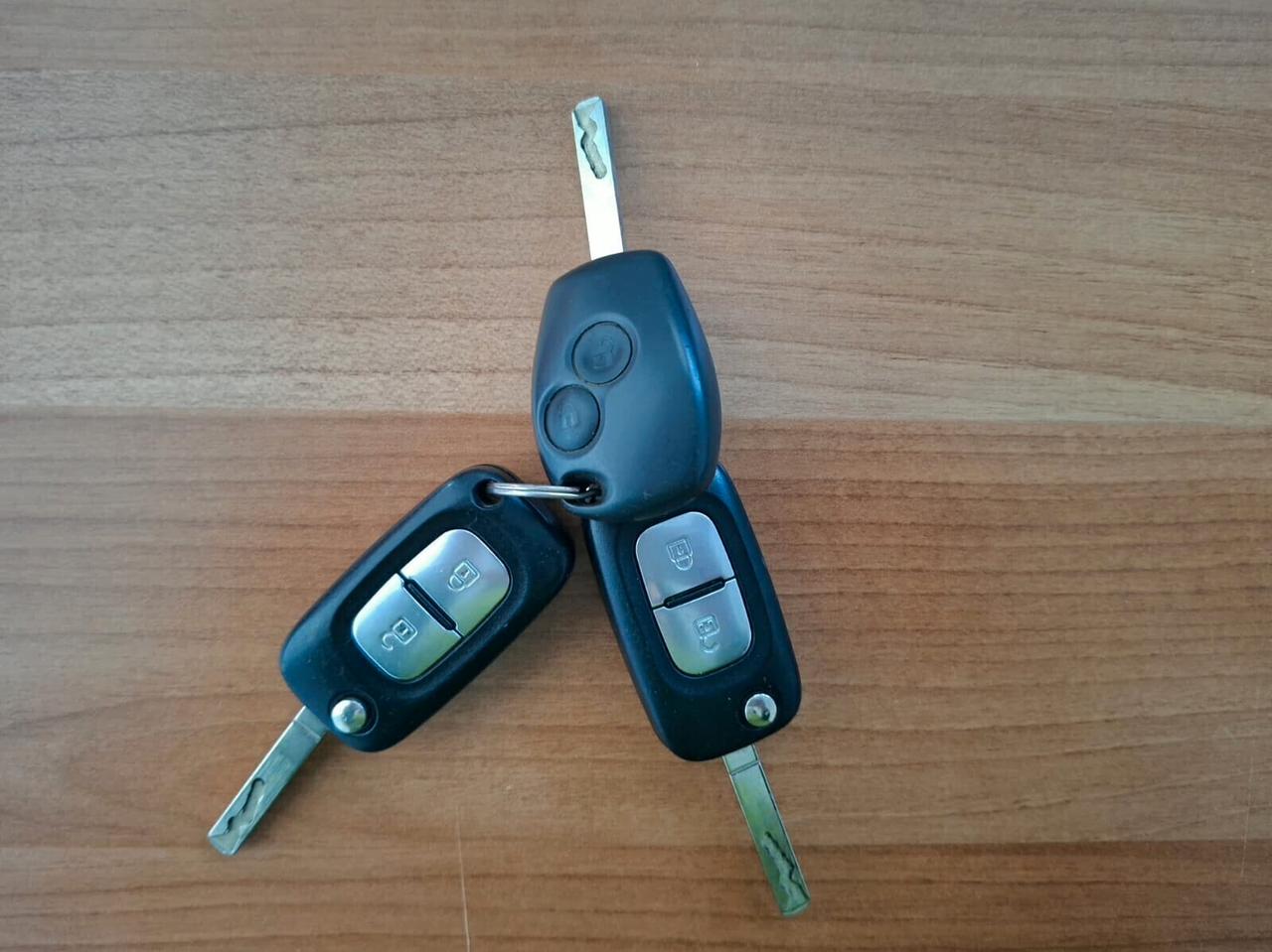 Renault Clio 1.2 GPL 75cv Confort 2010