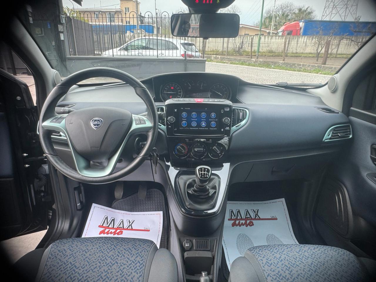 Lancia Ypsilon 1.0 FireFly 5 porte S&S Hybrid Gold Plus