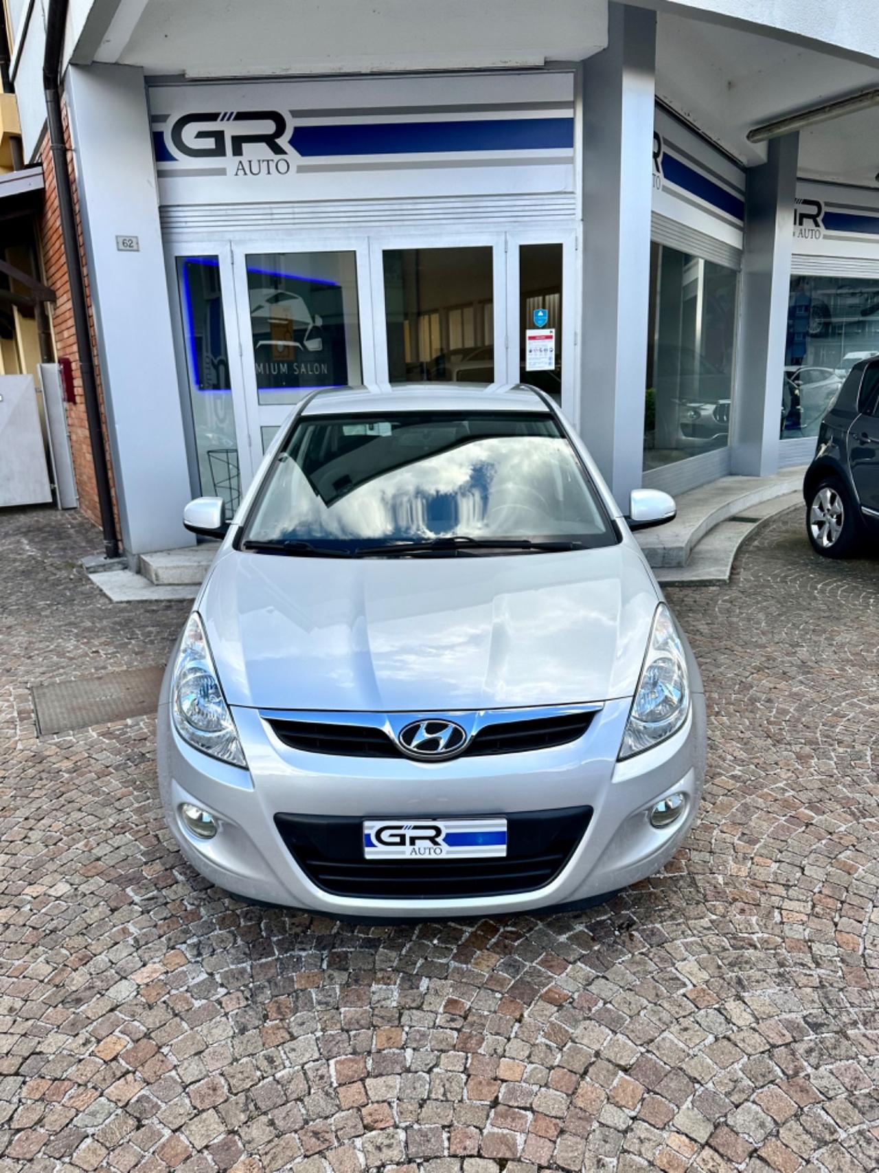 Hyundai i20 1.2Bz 78Cv 5P - Neopatentati