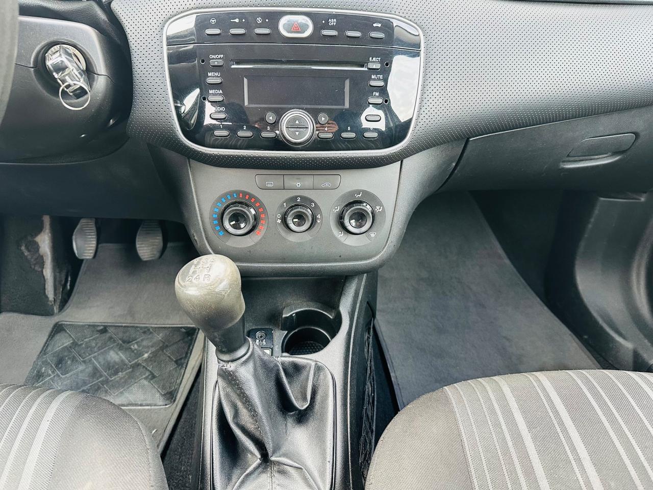 Fiat Grande punto 1.3 mjt 2011 270.000km neo patentati