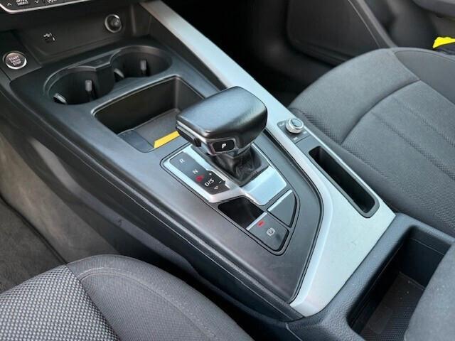 Audi A4 Avant 30 TDI/136 CV S tronic Business 2022