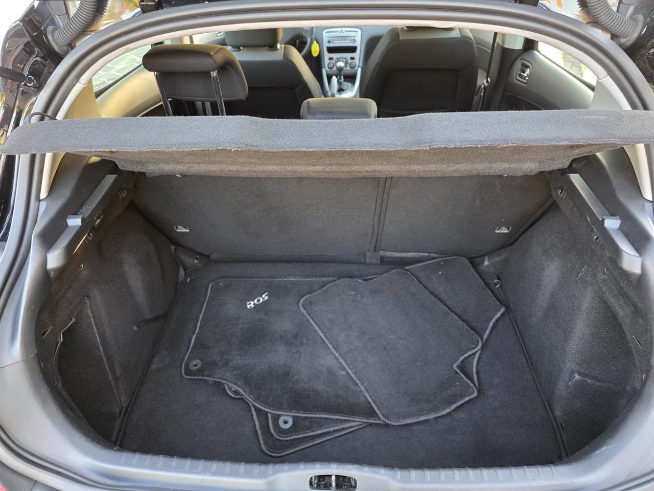 Peugeot 308 1.6 HDi 110CV 5p. Tecno (6 Marce)