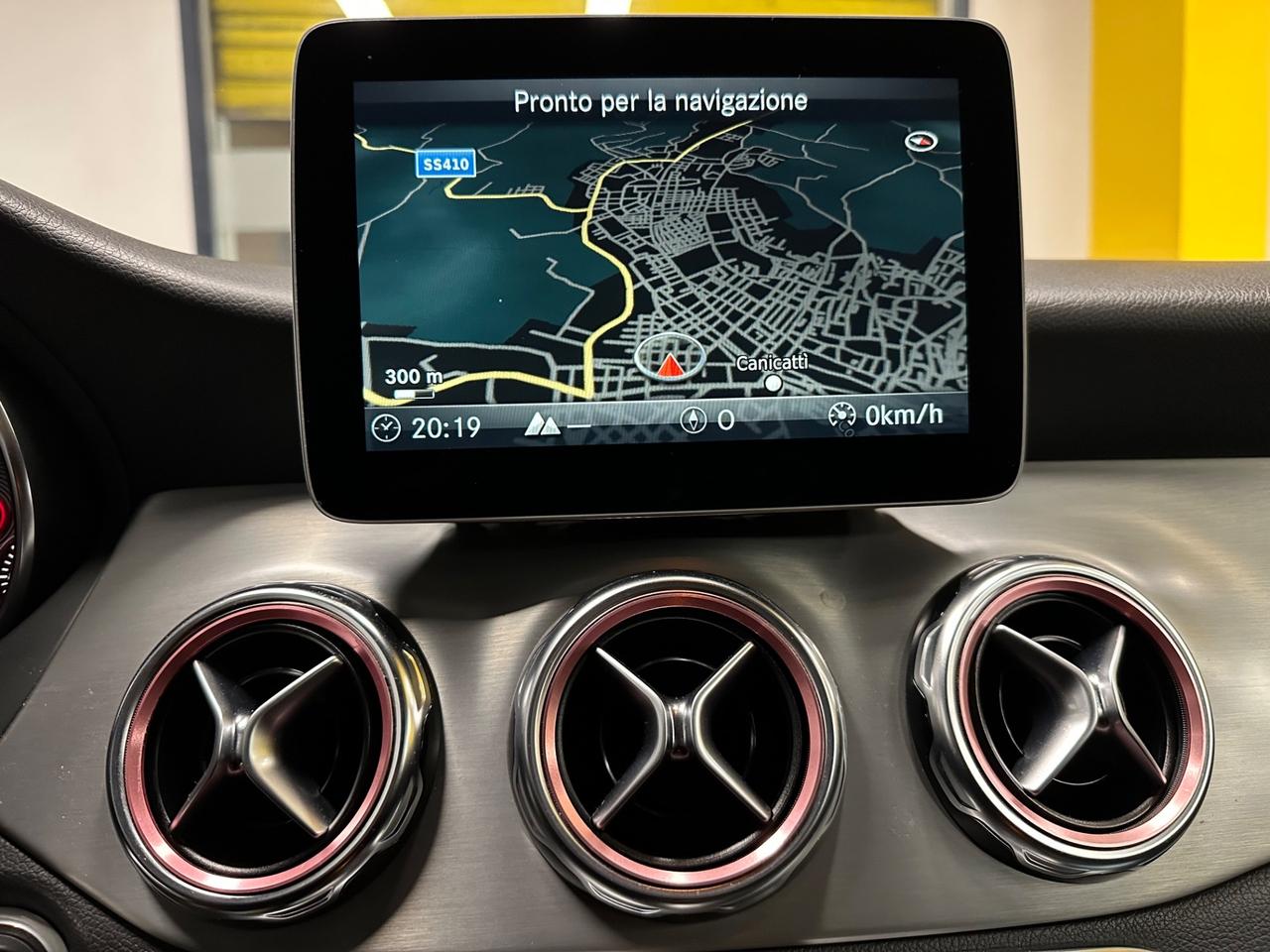 Mercedes-benz GLA 200 PREMIUM AMG 4 MATIC