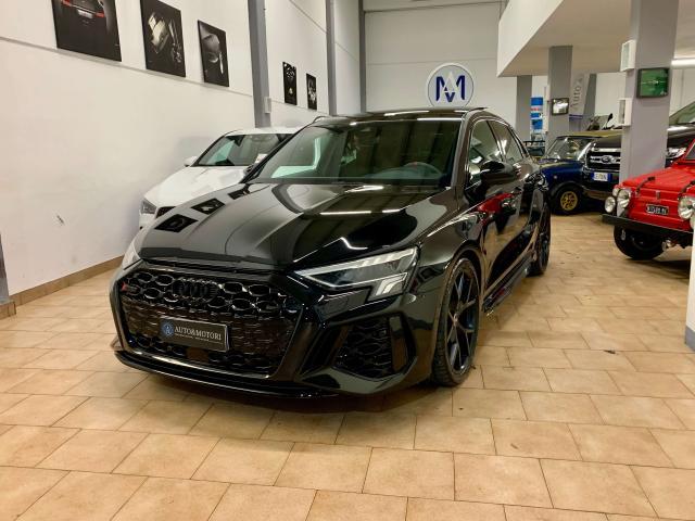 Audi RS3 RS3 Sportback quattro s tronic total black Carboce