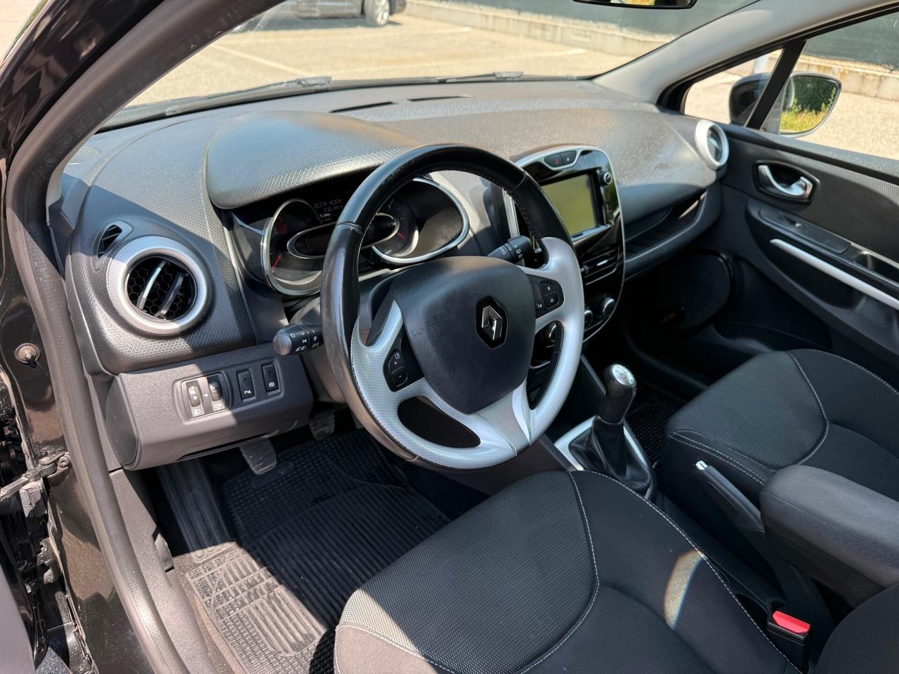 Renault Clio 1.5 dci -NAV. - NEOP. - 12 MESI DI GARANZIA -