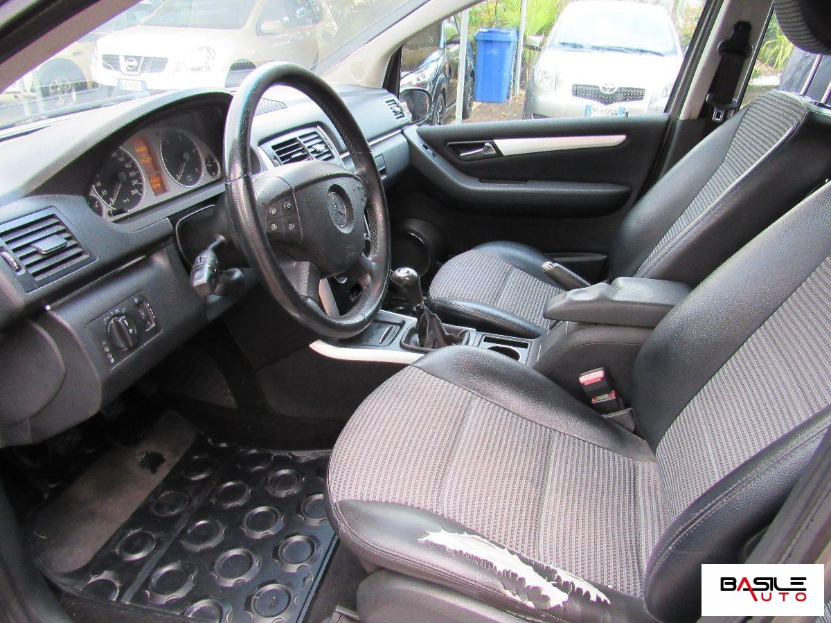 MERCEDES - Classe B - 180 CDI