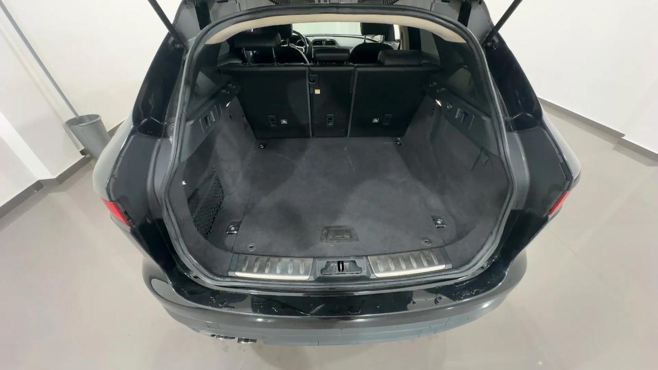 Jaguar F-Pace 2.0 D 180 CV AWD aut. Prestige